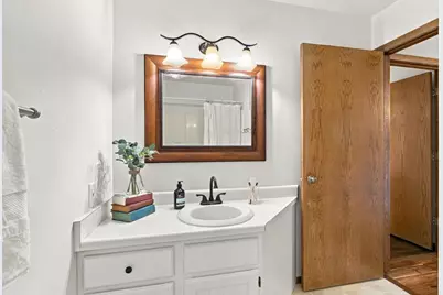 7 Hickory Hollow Drive, Madison, WI 53705 - Photo 15