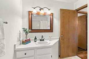 7 Hickory Hollow Dr, Madison, WI 53705 - Photo 15