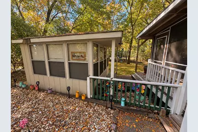 514 Sunset Circle, Edgerton, WI 53534 - Photo 3