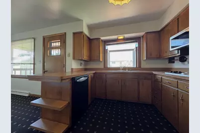 2105 19th Avenue, Monroe, WI 53566 - Photo 33