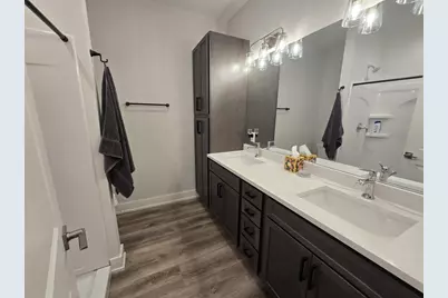 211 NW 3rd Avenue #B, Monroe, WI 53566 - Photo 3