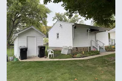 1750 Garfield Avenue, Beloit, WI 53511 - Photo 9