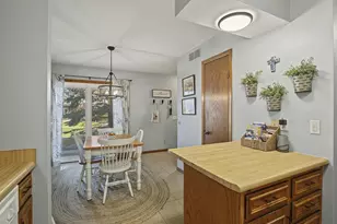 2944 Coho St, Madison, WI 53713 - Photo 15