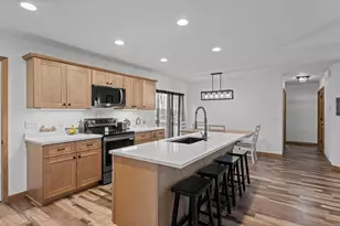 1430 Martiny Ct, Baraboo, WI 53913 - Photo 9