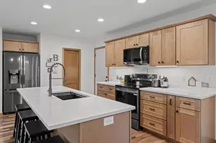 1430 Martiny Ct, Baraboo, WI 53913 - Photo 11