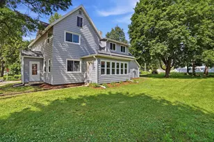 404 S Main St, Deerfield, WI 53531 - Photo 1