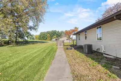 1642 Greenway Road, Sun Prairie, WI 53590 - Photo 57
