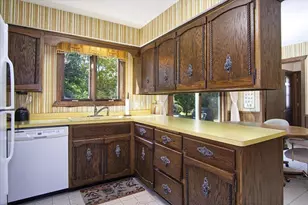 14 Mt Rainier Ln, Madison, WI 53705 - Photo 11