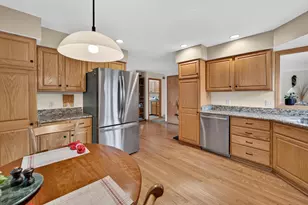 210 Jenna Dr, Verona, WI 53593 - Photo 13