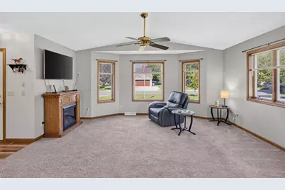 513 Gold Coast Lane, Janesville, WI 53536 - Photo 17