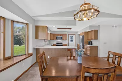 513 Gold Coast Lane, Janesville, WI 53536 - Photo 13