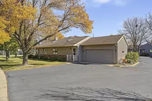 103 Whitetail Dr, Sun Prairie, WI 53590 - Photo 5