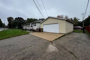 1105 W Badger Rd, Madison, WI 53713 - Photo 5