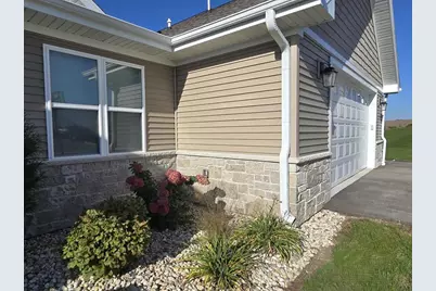 211 NW 3rd Avenue #B, Monroe, WI 53566 - Photo 7