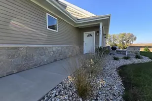 211 NW 3rd Ave, Monroe, WI 53566 - Photo 57