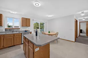 7880 Wood Reed Dr, Madison, WI 53719 - Photo 11