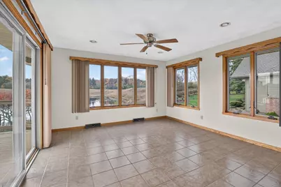 4122 Huntington Avenue, Janesville, WI 53546 - Photo 9