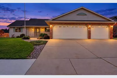 4122 Huntington Avenue, Janesville, WI 53546 - Photo 1