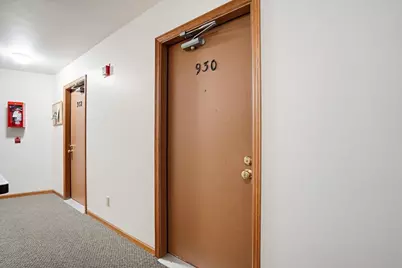930 Acewood Boulevard, Madison, WI 53714 - Photo 37
