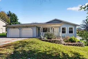 201 Hickory Dr, Mount Horeb, WI 53572 - Photo 1