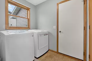 4609 Parkwood Dr, Janesville, WI 53563 - Photo 21