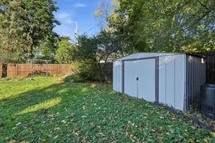 1942 Vahlen St, Madison, WI 53704 - Photo 29