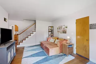1942 Vahlen St, Madison, WI 53704 - Photo 5