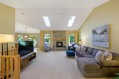 2052 Corinth Drive, Sun Prairie, WI 53590 - Photo 5