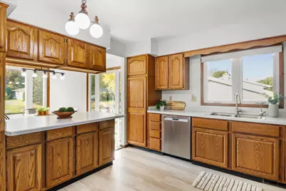 312 Meadow Lane, DeForest, WI 53532 - Photo 13