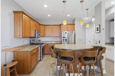 625 N Segoe Road #610, Madison, WI 53705 - Photo 5