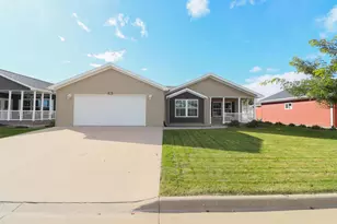 3048 Sarah Ln, Holmen, WI 54636 - Photo 1