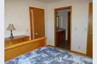 1046 Summerhill Drive, Janesville, WI 53546 - Photo 31