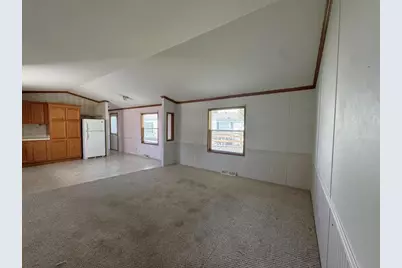 2208 Edgeview Drive, Monroe, WI 53566 - Photo 7
