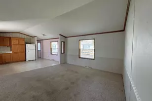 2208 Edgeview Dr, Monroe, WI 53566 - Photo 7
