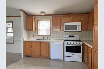 2208 Edgeview Drive, Monroe, WI 53566 - Photo 13