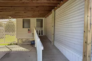 2208 Edgeview Dr, Monroe, WI 53566 - Photo 3