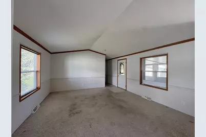 2208 Edgeview Drive, Monroe, WI 53566 - Photo 11