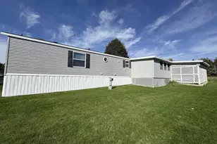 2208 Edgeview Dr, Monroe, WI 53566 - Photo 43