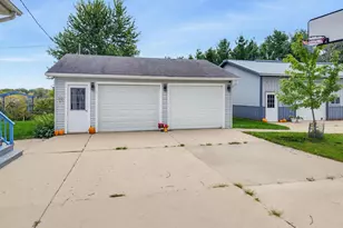W11969 2nd St, Randolph, WI 53956 - Photo 35