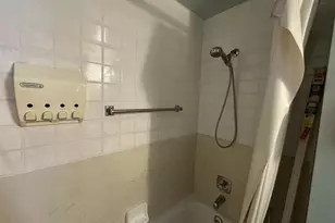 525 McCormick Ave, Madison, WI 53704 - Photo 15