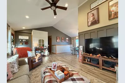 1011 E Whippoorwill Way, Beloit, WI 53511 - Photo 19