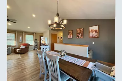 1011 E Whippoorwill Way, Beloit, WI 53511 - Photo 15