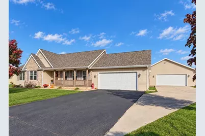1011 E Whippoorwill Way, Beloit, WI 53511 - Photo 1