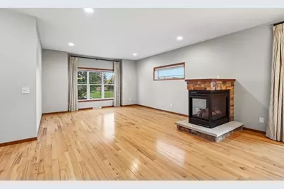 1532 Thoreau Drive, Sun Prairie, WI 53590 - Photo 5