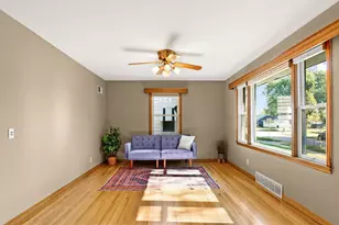 3930 Rockwell Dr, Madison, WI 53714 - Photo 3