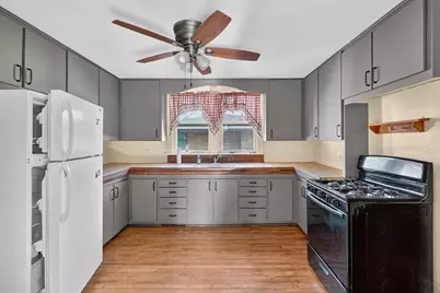720 S Main Street, Janesville, WI 53545 - Photo 9