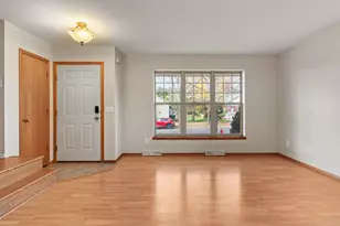 7801 Twinflower Dr, Madison, WI 53719 - Photo 9