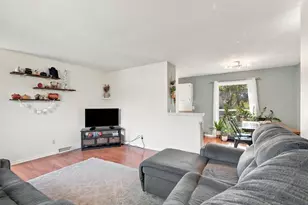 6021 Raymond Rd, Madison, WI 53711 - Photo 5