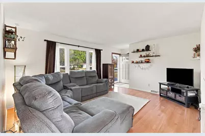 6021 Raymond Road, Madison, WI 53711 - Photo 3
