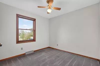 3234 Clove Drive, Madison, WI 53704 - Photo 11